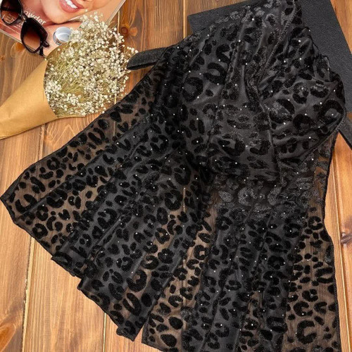 شال مخمل زنانه نگین دار منگوله دار قیمت تک 199تومان