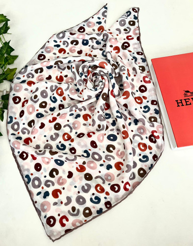 روسری نخی دستدوز درجه یک قواره 95 قیمت تک 153تومان