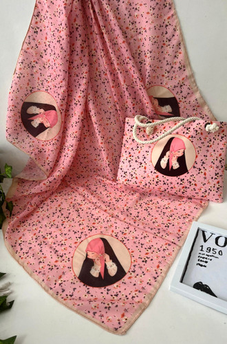 ست روسری وکیف روسری نخ قواره 90کیف مخمل ابعاد 20در27قیمت 217عمده انتخابی