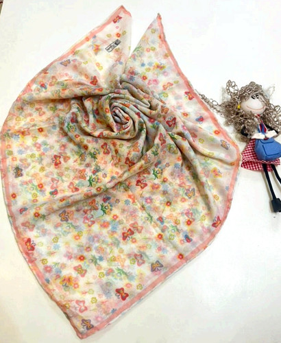 روسری نخی قواره۹۰ دستدوز قیمت ۱۳۷ تومان