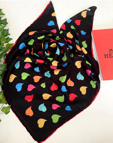 روسری نخ دستدوز درجه یک قواره ۹۰ قیمت تک ۱۵۳ تومان عمده طرح میکس