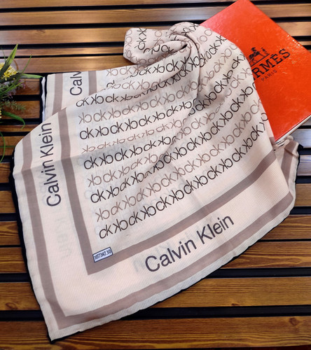 روسری نخی دستدوز کیفیت عالی قواره ۱۱۰ قیمت ۱۹۵ تومان