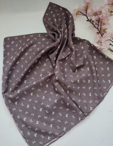 روسری نخی دستدوز قواره 110 کیفیت عالی رنگ قهوه ای قیمت 207 تومان