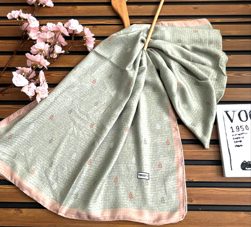 شال نخ درجه یک دخترانه قواره ۱۶۰ در۶۰قیمت ۱۷۸ عمده انتخابی موجوده